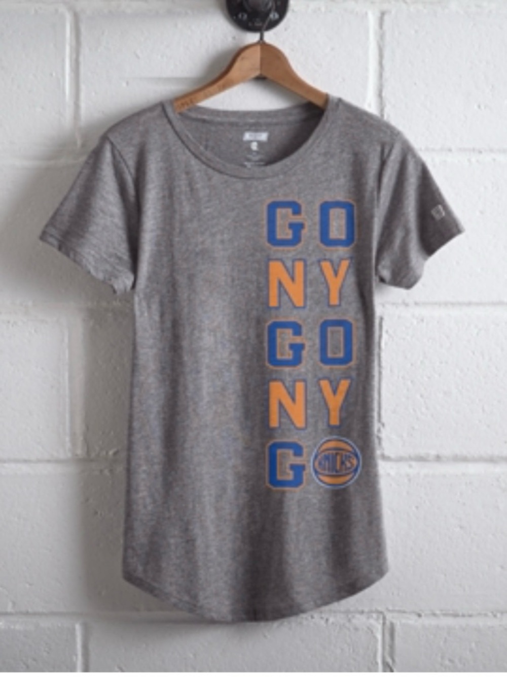 NY Knicks WOMEN'S “GO NY” T-SHIRT
 'GO NY' Tee with Blue & Orange size M